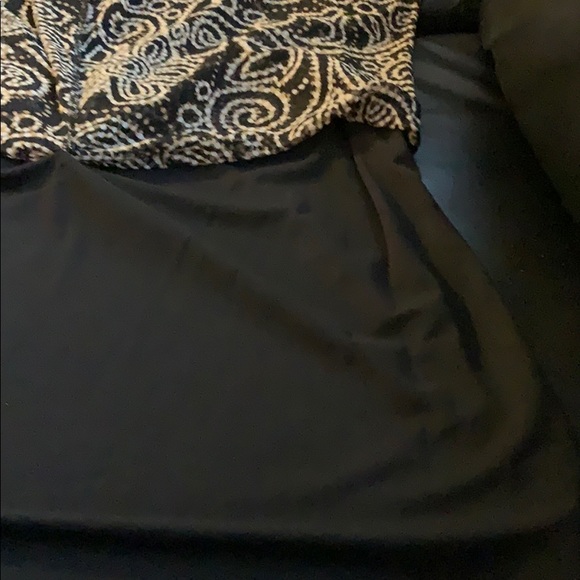 # SOLD# RAFAELLA Dressy/Casual Sleeveless Top - Picture 6 of 6